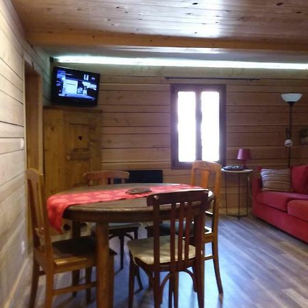 Le Woody Appartement Saint-Étienne-de-Tinée Buitenkant foto