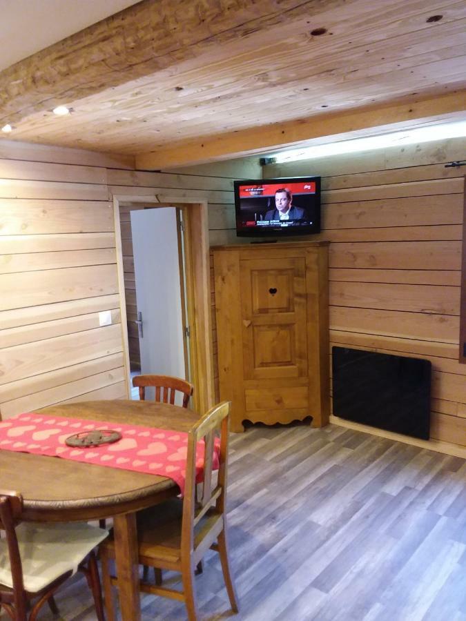 Le Woody Appartement Saint-Étienne-de-Tinée Buitenkant foto